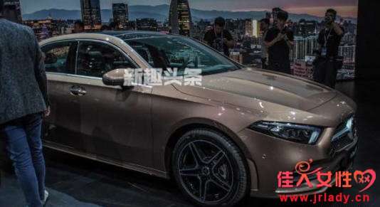 奔驰A200L 2021款，豪华与实力的完美结合